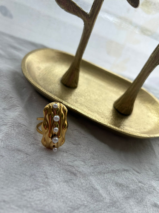 Lore Ring